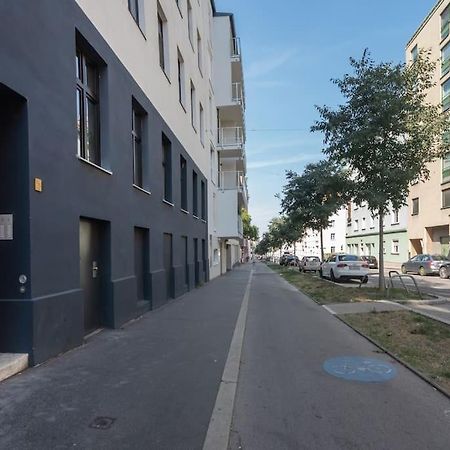 Grosse Terrasse, Klimaanlage Und U-Bahn Naehe Lägenhet Wien Exteriör bild