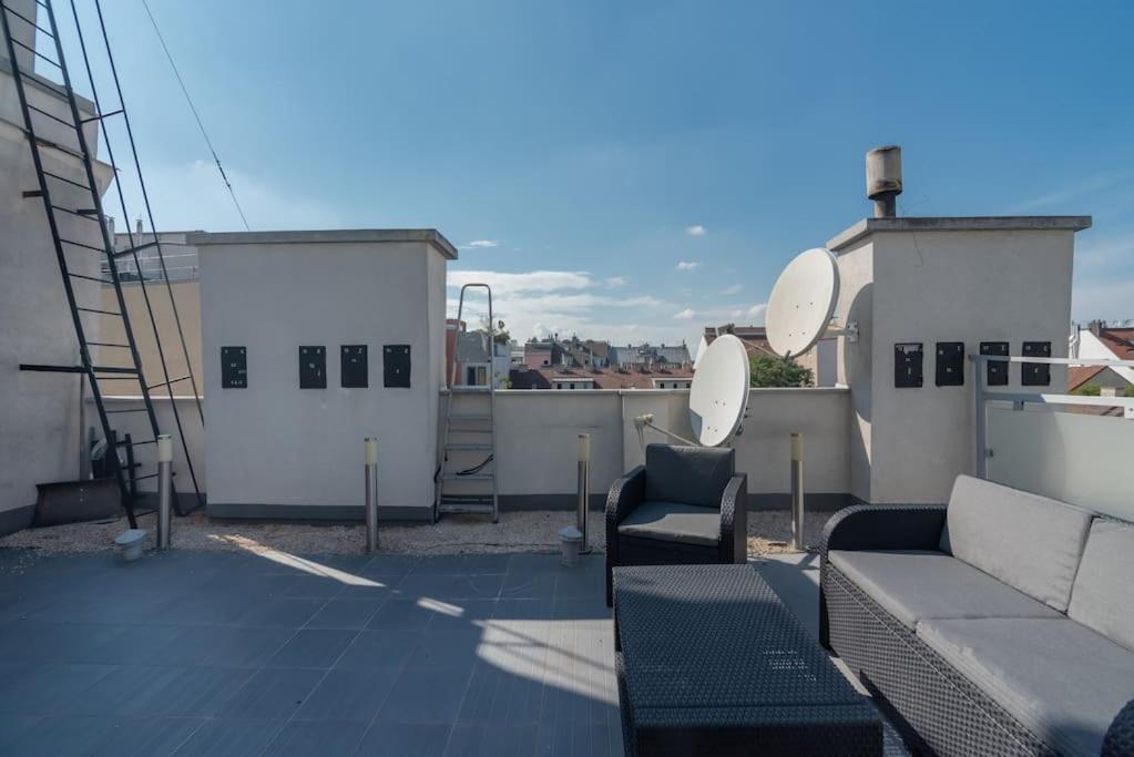Grosse Terrasse, Klimaanlage Und U-Bahn Naehe Lägenhet Wien Exteriör bild